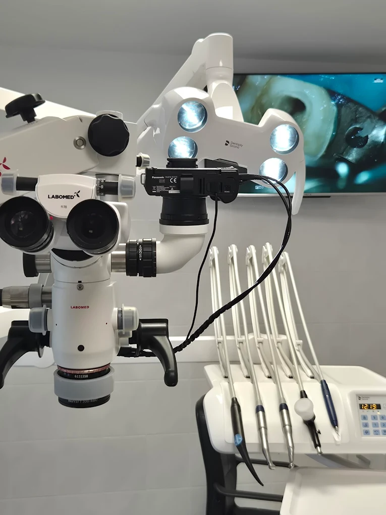 Mikroskop v ordinaci